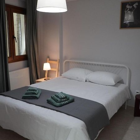 Modern Apartment In Οld Τown テッサロニキ エクステリア 写真