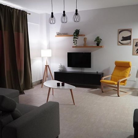 Modern Apartment In Οld Τown テッサロニキ エクステリア 写真