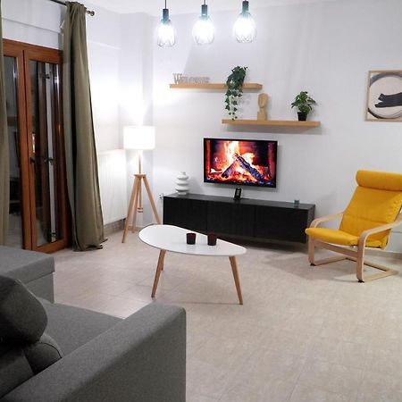 Modern Apartment In Οld Τown テッサロニキ エクステリア 写真