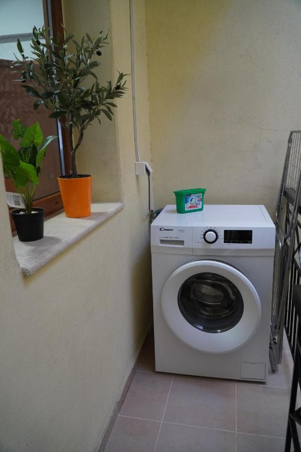 Modern Apartment In Οld Τown テッサロニキ エクステリア 写真