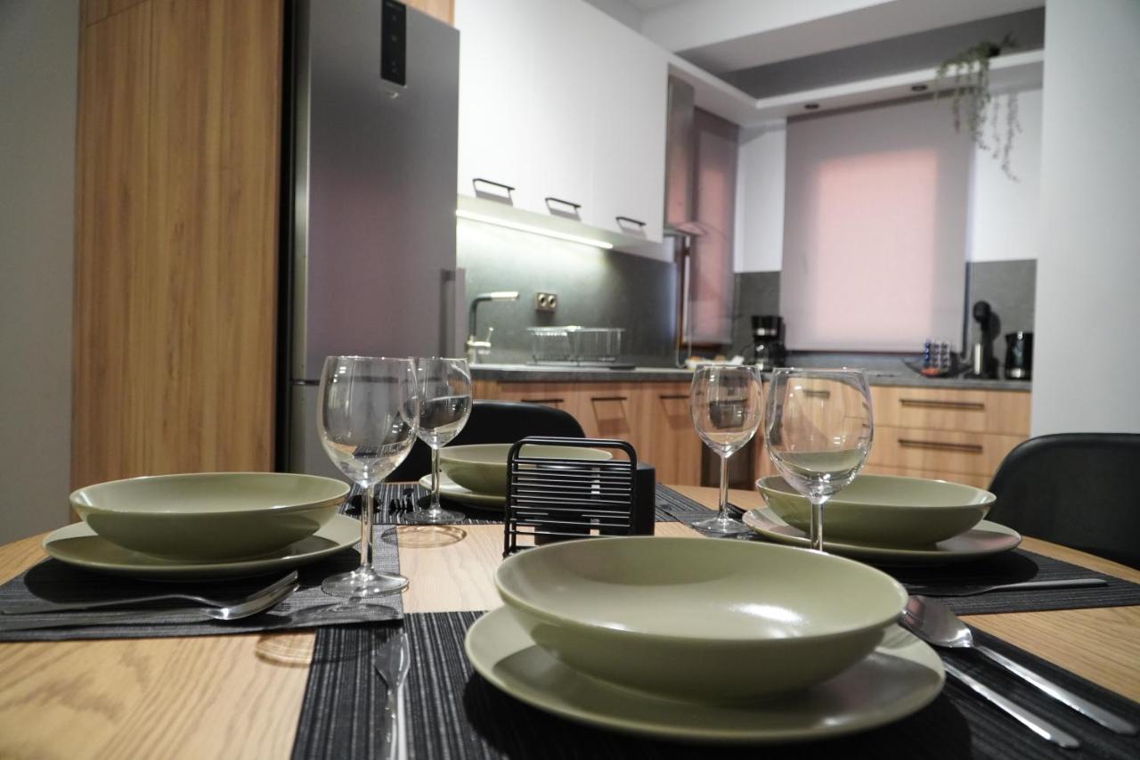 Modern Apartment In Οld Τown テッサロニキ エクステリア 写真