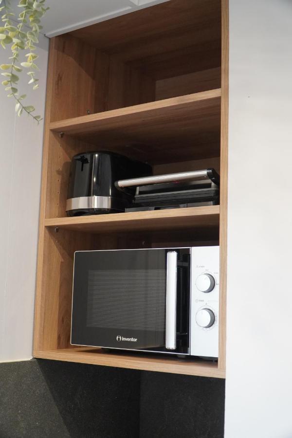 Modern Apartment In Οld Τown テッサロニキ エクステリア 写真