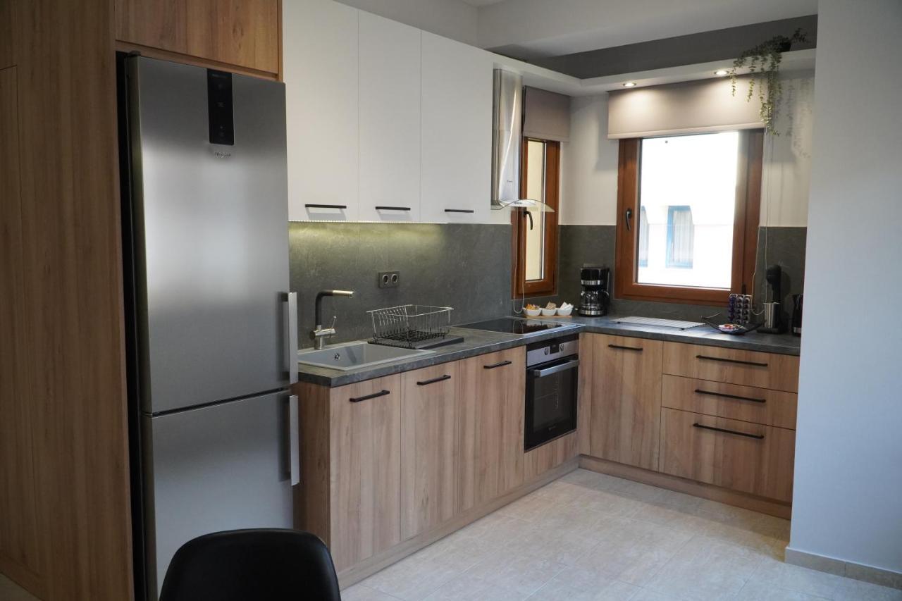 Modern Apartment In Οld Τown テッサロニキ エクステリア 写真